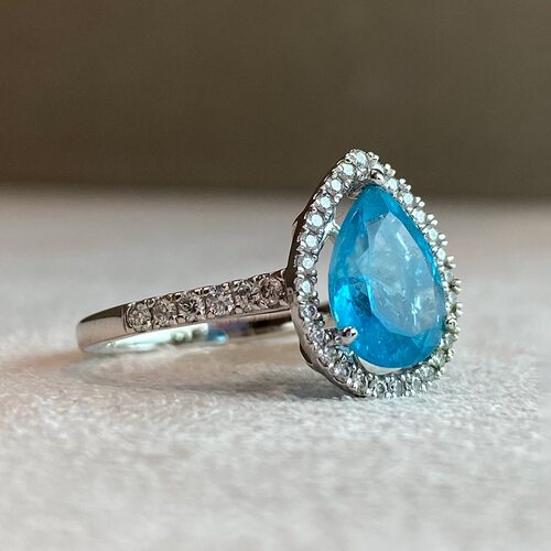 Кольцо с апатитом и бриллиантами из белого золота 585 пробы