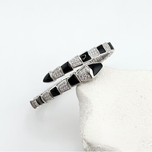 Браслет "Змея" с ониксом и фианитами из серебра 925 пробы