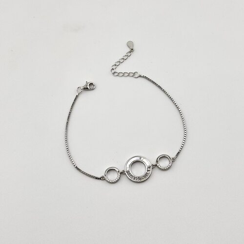 Браслет с перламутром и фианитами из серебра 925 пробы