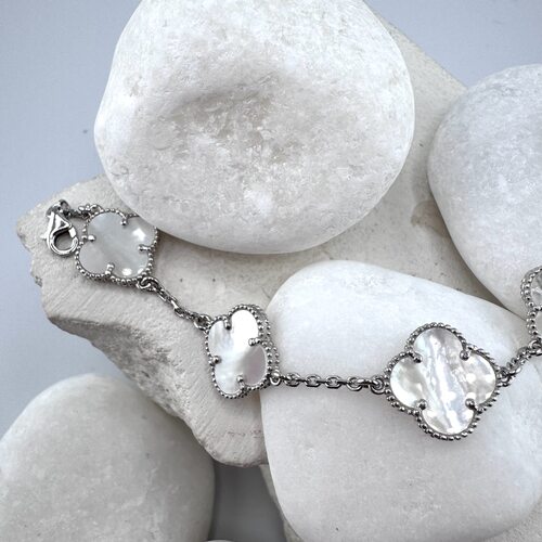 Браслет "Клевера" с перламутром из серебра 925 пробы