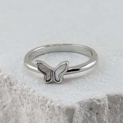 Кольцо "Бабочка" с перламутром из серебра 925 пробы