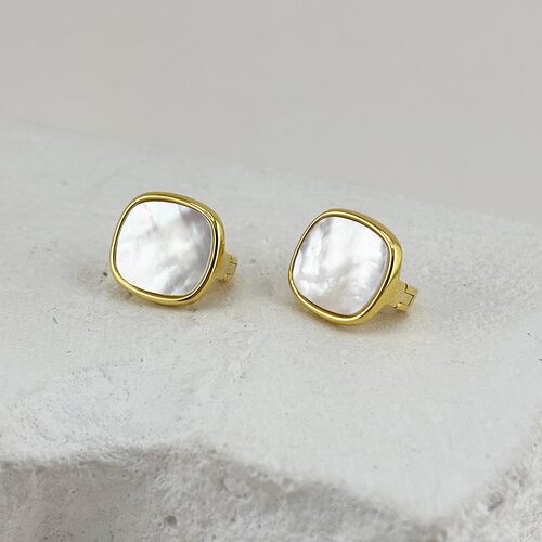 Серьги с перламутром из серебра 925 пробы с позолотой
