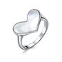 Кольцо "Сердце" с перламутром из серебра 925 пробы арт. CAS6162R