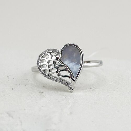 Кольцо "Сердце" с перламутром и фианитами из серебра 925 пробы