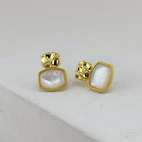 Серьги с перламутром из серебра 925 пробы с позолотой