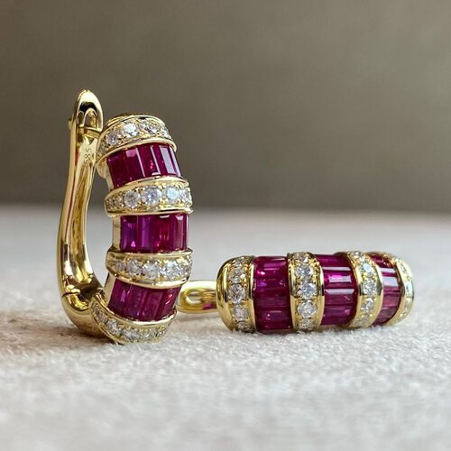 Серьги с рубинами и бриллиантами из желтого золота 585 пробы