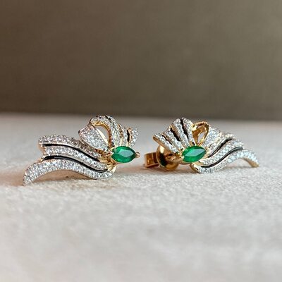 Серьги с изумрудами и бриллиантами из золота 585 пробы