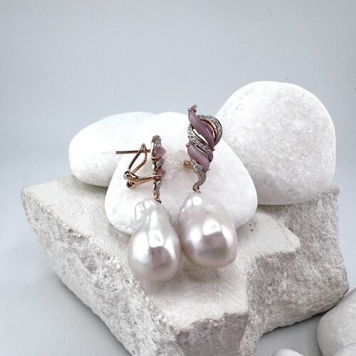 Серьги с жемчугом, перламутром и бриллиантами из золота 585 пробы