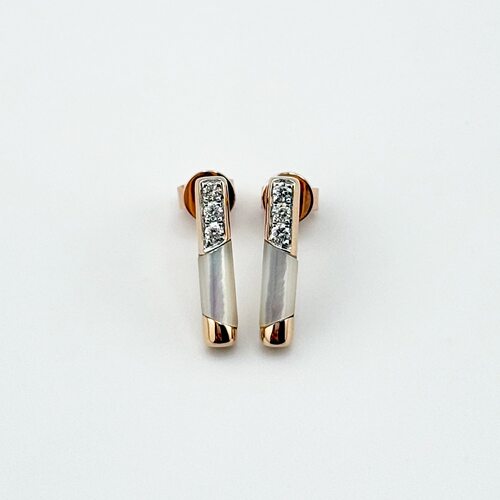 Серьги с перламутром и бриллиантами из золота 585 пробы