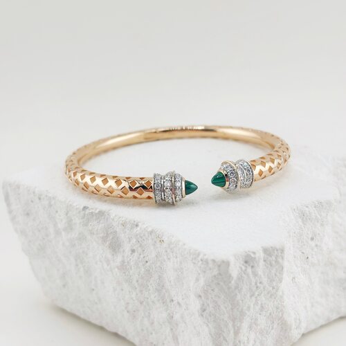 Браслет с малахитом и бриллиантами из золота 585 пробы