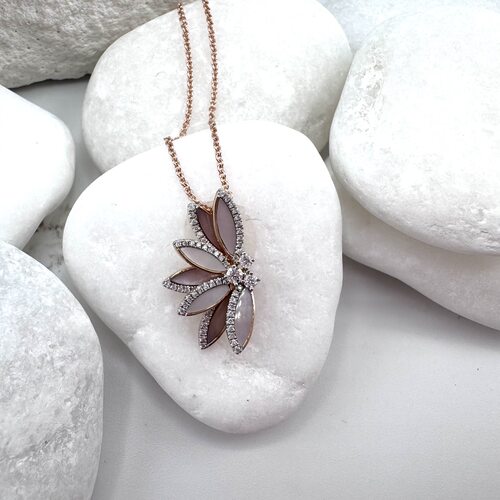 Колье с бриллиантами и перламутром из золота 585 пробы