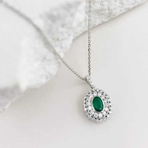 Колье с изумрудом и бриллиантами из белого золота 585 пробы