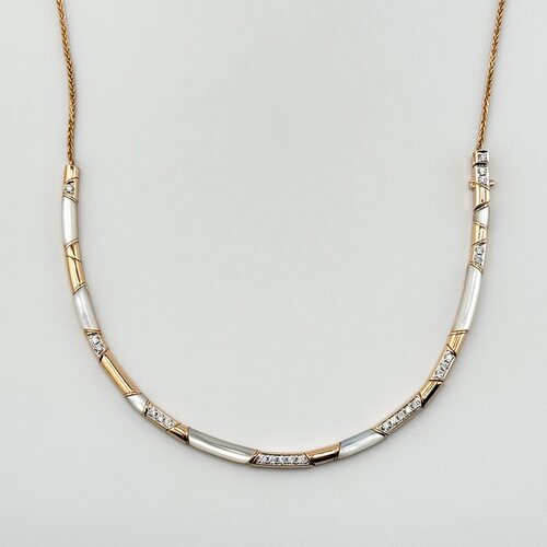 Колье с перламутром и бриллиантами из золота 585 пробы