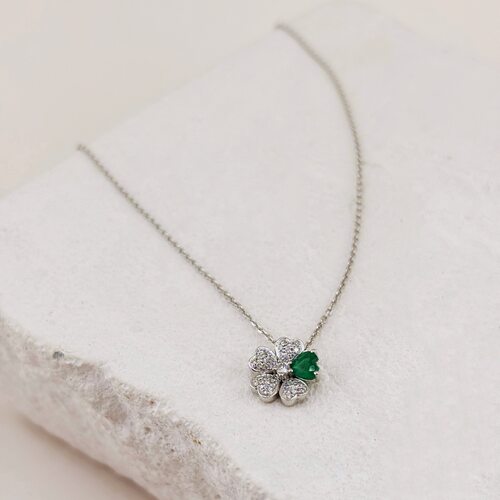 Колье "Цветок" с изумрудом и бриллиантами из белого золота 585 пробы
