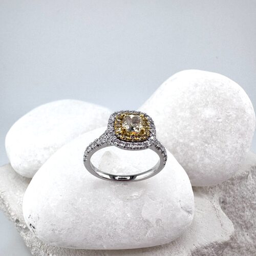 Кольцо с бриллиантами из золота 585 пробы