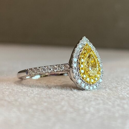 Кольцо с бриллиантами из золота 585 пробы