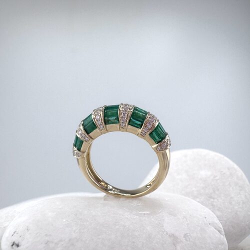 Кольцо с изумрудами и бриллиантами из золота 585 пробы