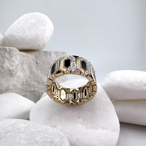 Кольцо с ониксом и бриллиантами из золота 585 пробы