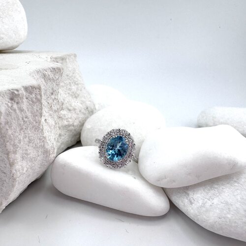 Кольцо с бриллиантами и апатитом из золота 585 пробы