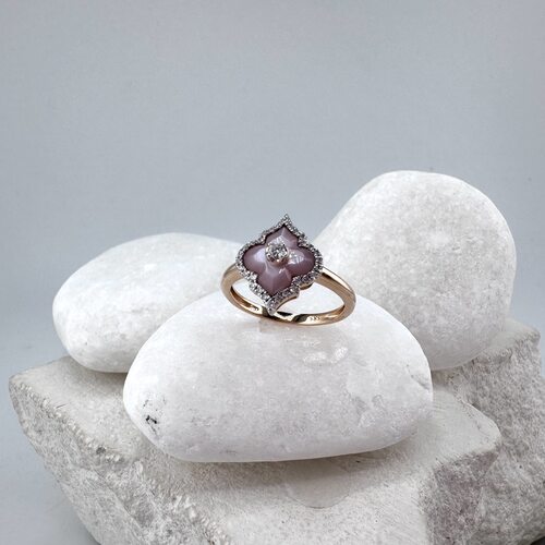 Кольцо с бриллиантами и перламутром из золота 585 пробы