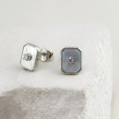 Серьги с фианитами и перламутром из серебра 925 пробы