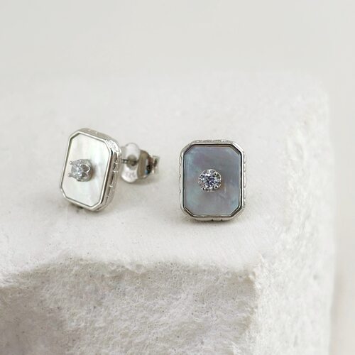 Серьги с фианитами и перламутром из серебра 925 пробы