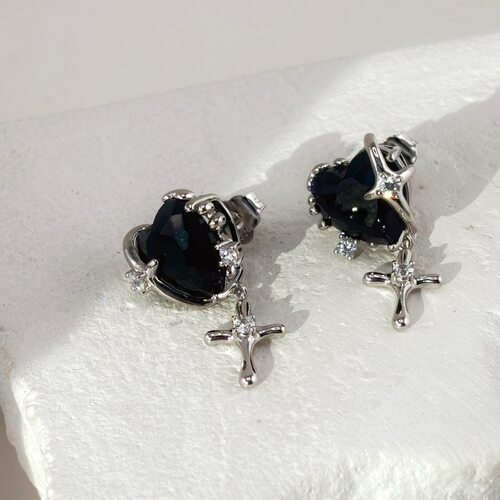 Серьги с фианитами из серебра 925 пробы