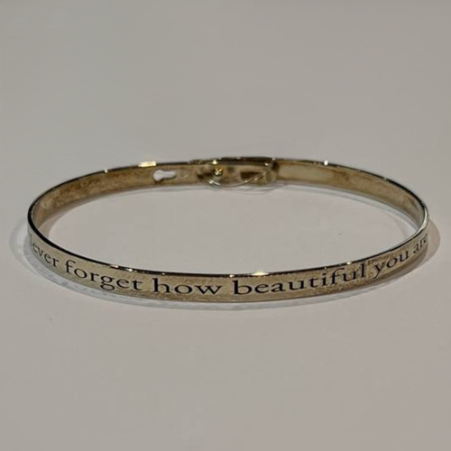 Браслет "Never forget how beautiful you are" из серебра 925 пробы