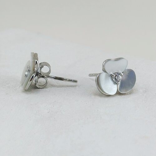 Серьги "Цветы" с перламутром и фианитами из серебра 925 пробы