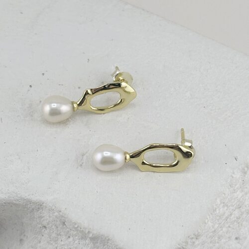 Серьги с жемчугом из серебра 925 пробы с позолотой