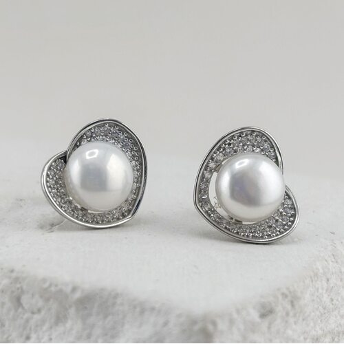 Серьги с жемчугом и фианитами из серебра 925 пробы