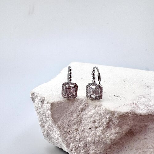 Серьги с фианитами из серебра 925 пробы