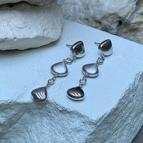 Серьги с фианитами из серебра 800 пробы