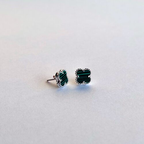 Серьги "Клевера" с малахитом из серебра 925 пробы