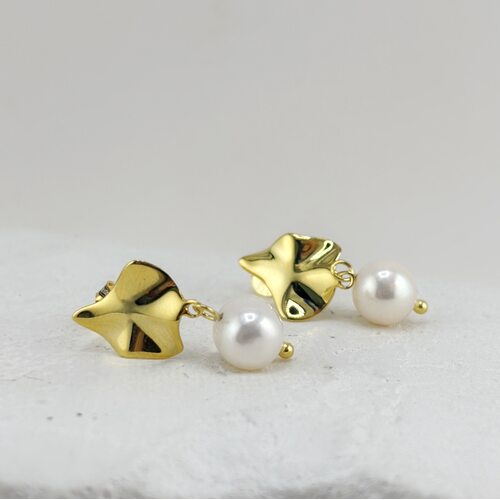 Серьги с жемчугом из серебра 925 пробы с позолотой
