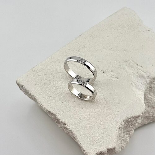 Кольцо обручальное из  белого золота 585 пробы