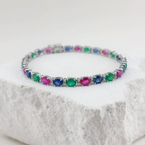 Браслет с бриллиантами, рубинами, изумрудами и сапфирами из белого золота 585 пробы