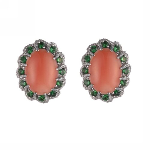 Серьги с кораллом, цаворитом и бриллианттами из белого золота 750 пробы