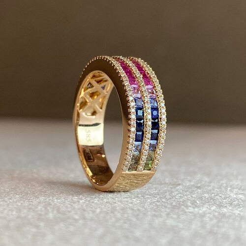 Кольцо с рубинами, сапфирами и бриллиантами из золота 585 пробы