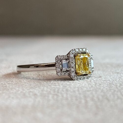 Кольцо с бриллиантами из белого золота 585 пробы