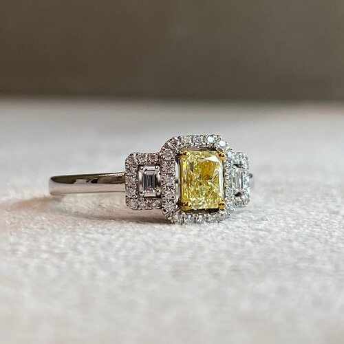 Кольцо с бриллиантами из белого золота 585 пробы