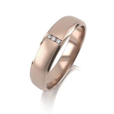 Кольцо обручальное с бриллиантами из золота 585 пробы