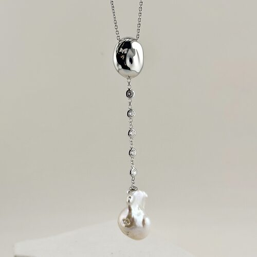 Колье с жемчугом и фианитами из серебра 925 пробы