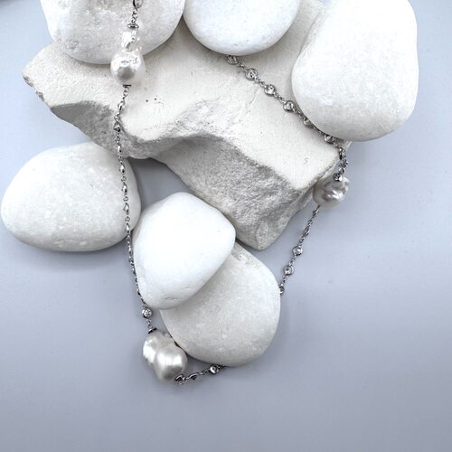 Колье с жемчугом и фианитами из серебра 925 пробы