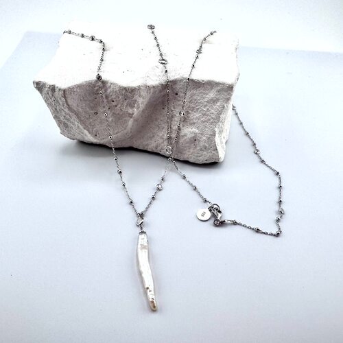 Колье с перламутром и фианитами из серебра 925 пробы