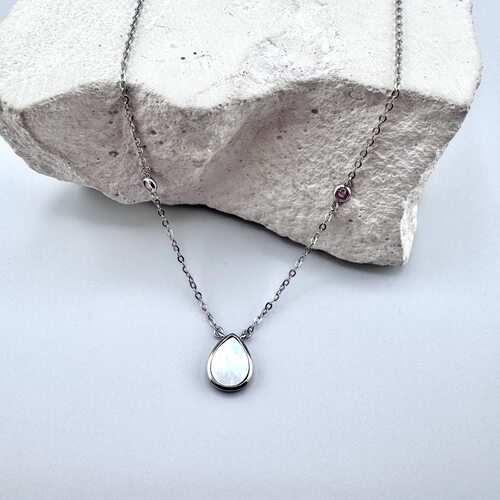 Колье с перламутром и фианитами из серебра 925 пробы