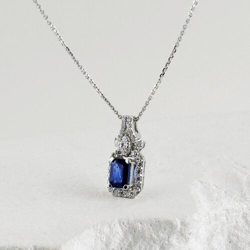Колье с сапфиром и бриллиантами из белого золота 585 пробы