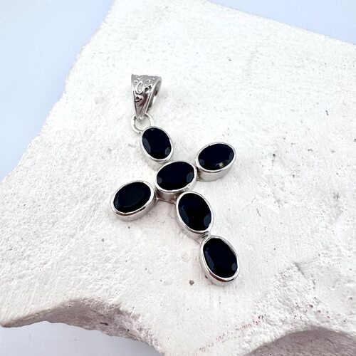 Подвеска с ониксом из серебра 925 пробы