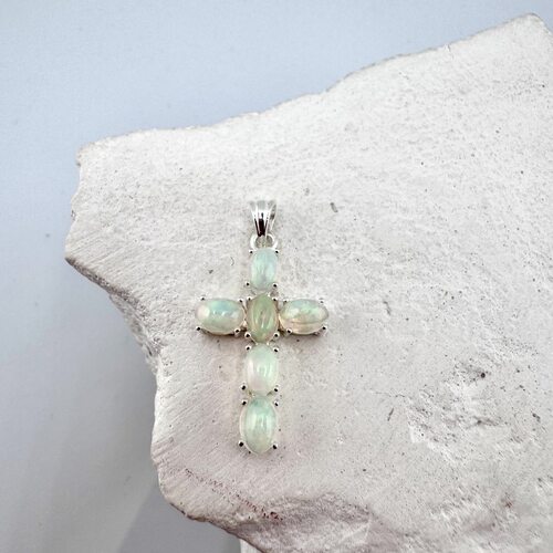 Подвеска с лунным камнем из серебра 925 пробы