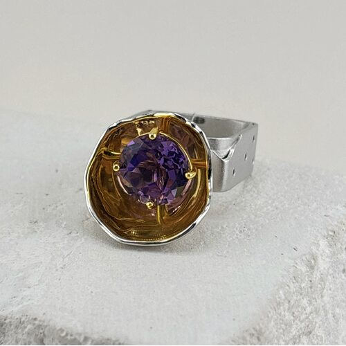 Кольцо с аметистом и гранатом из серебра 925 пробы с позолотой